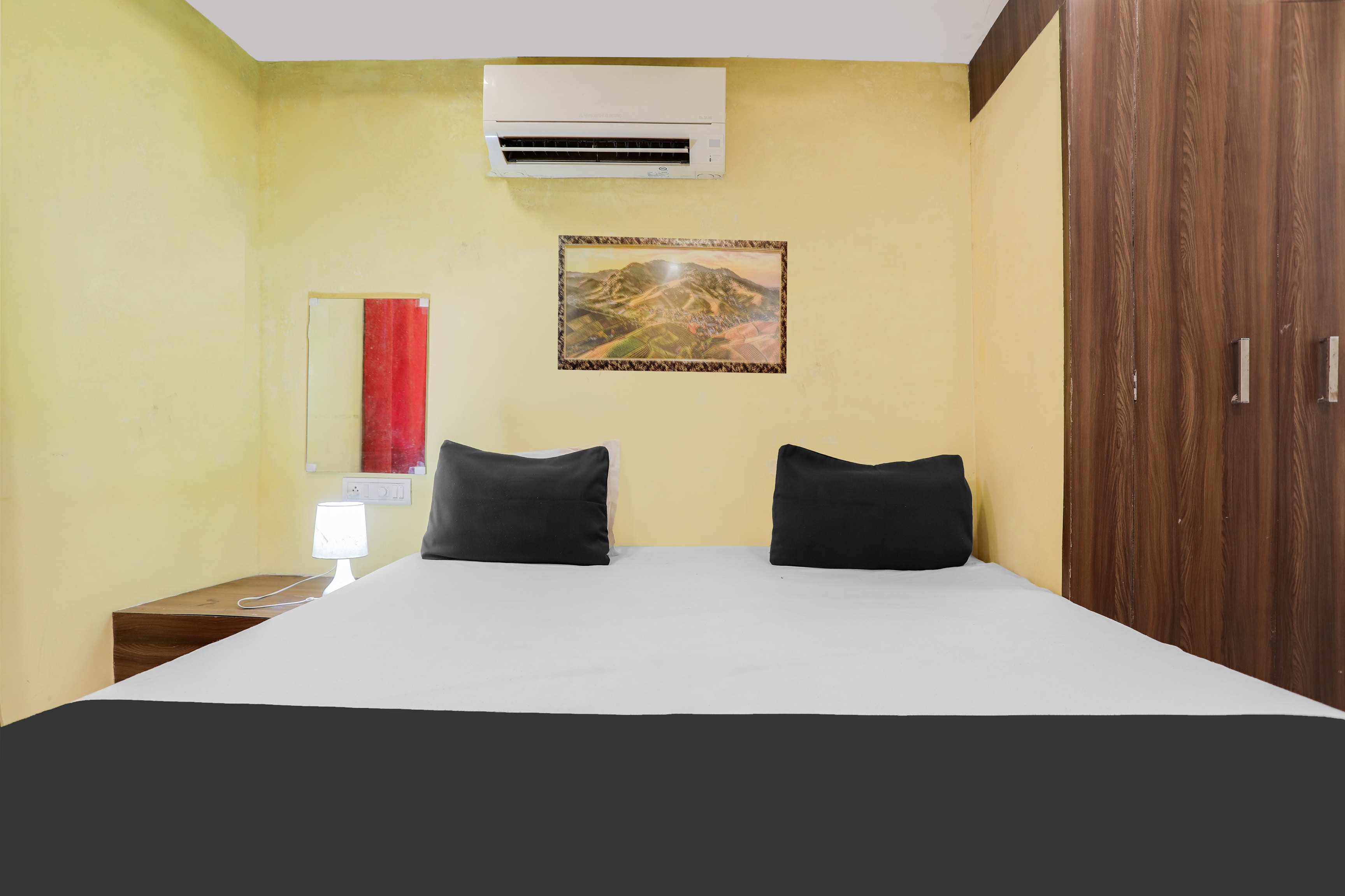 Hotel O Gyan Regency - Tap to explore photos