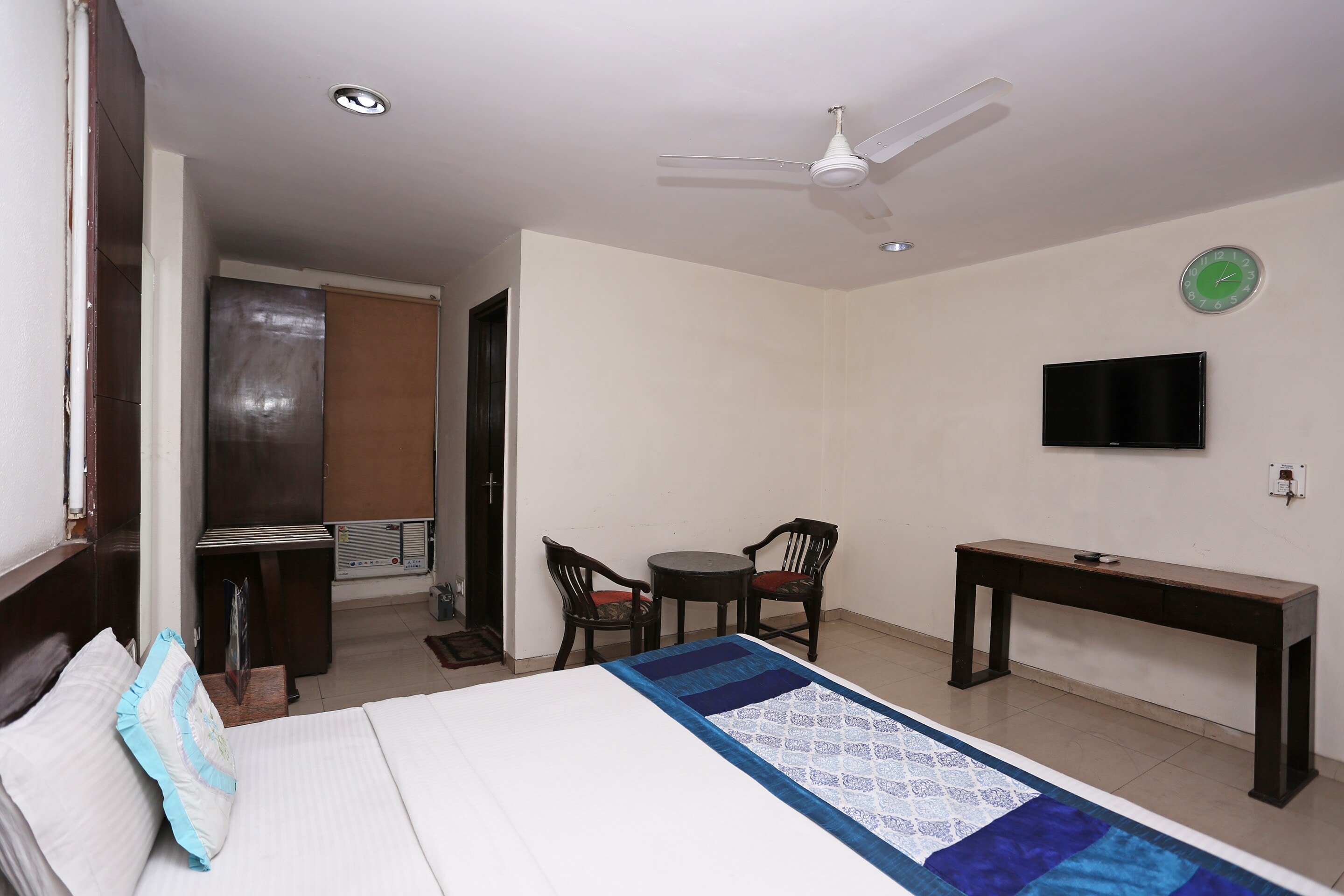 Hotel O Grand Peepal - Tap to explore photos