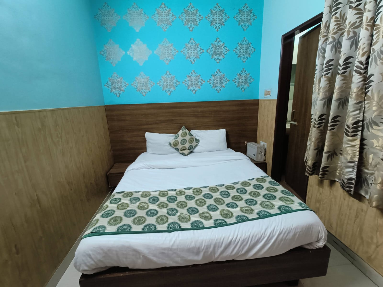 Hotel Atithi Residency - Tap to explore photos