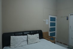 Hotel O Gr Kost Kaladan, Tapin