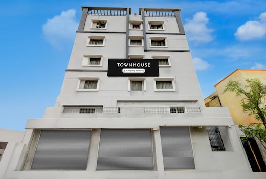 Super Townhouse Vanasthalipuram Near Deer National Park