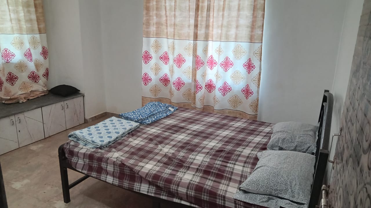 Peaceful Guesthouse, Aghari Village, Kolthare Dapoli