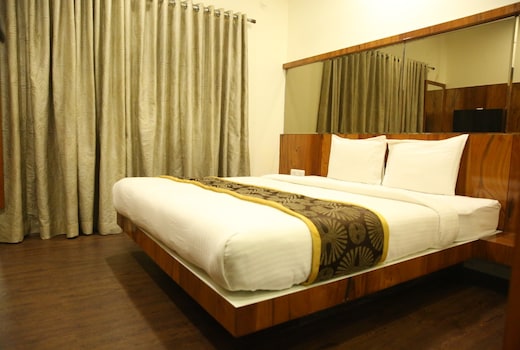 Hotel Madhuri Executive