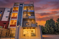 FabHotel New R Inn, Pratapgarh, Uttar Pradesh