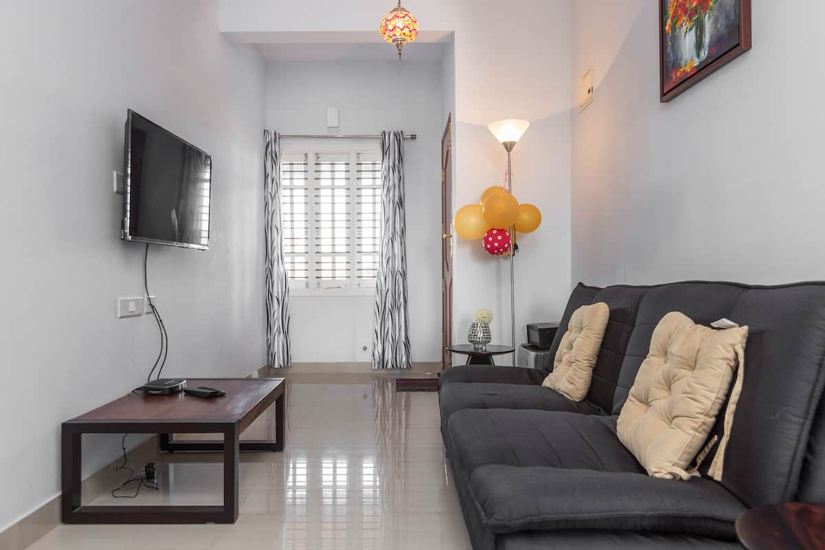2BHK for 5 Near Manyata IT Park-Yelahanka-Hebbal - Tap to explore photos