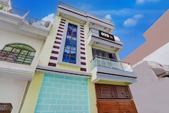 SPOT ON Anshika Guest House & Lodge, Prayagraj