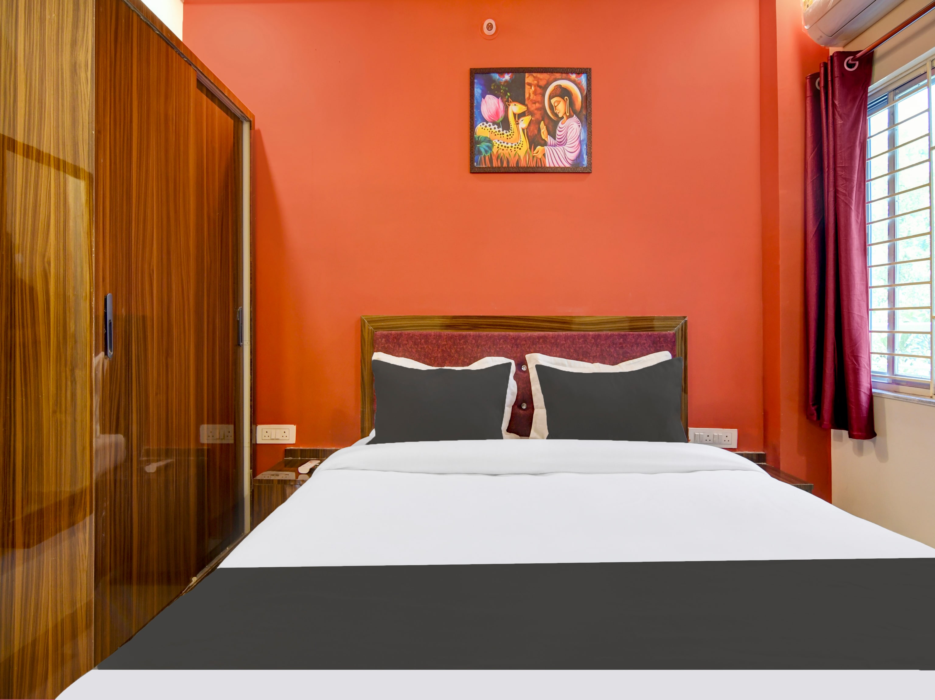Hotel O Bhrigujee Inn - Tap to explore photos