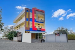 Super Hotel O Shine Inn, Warangal