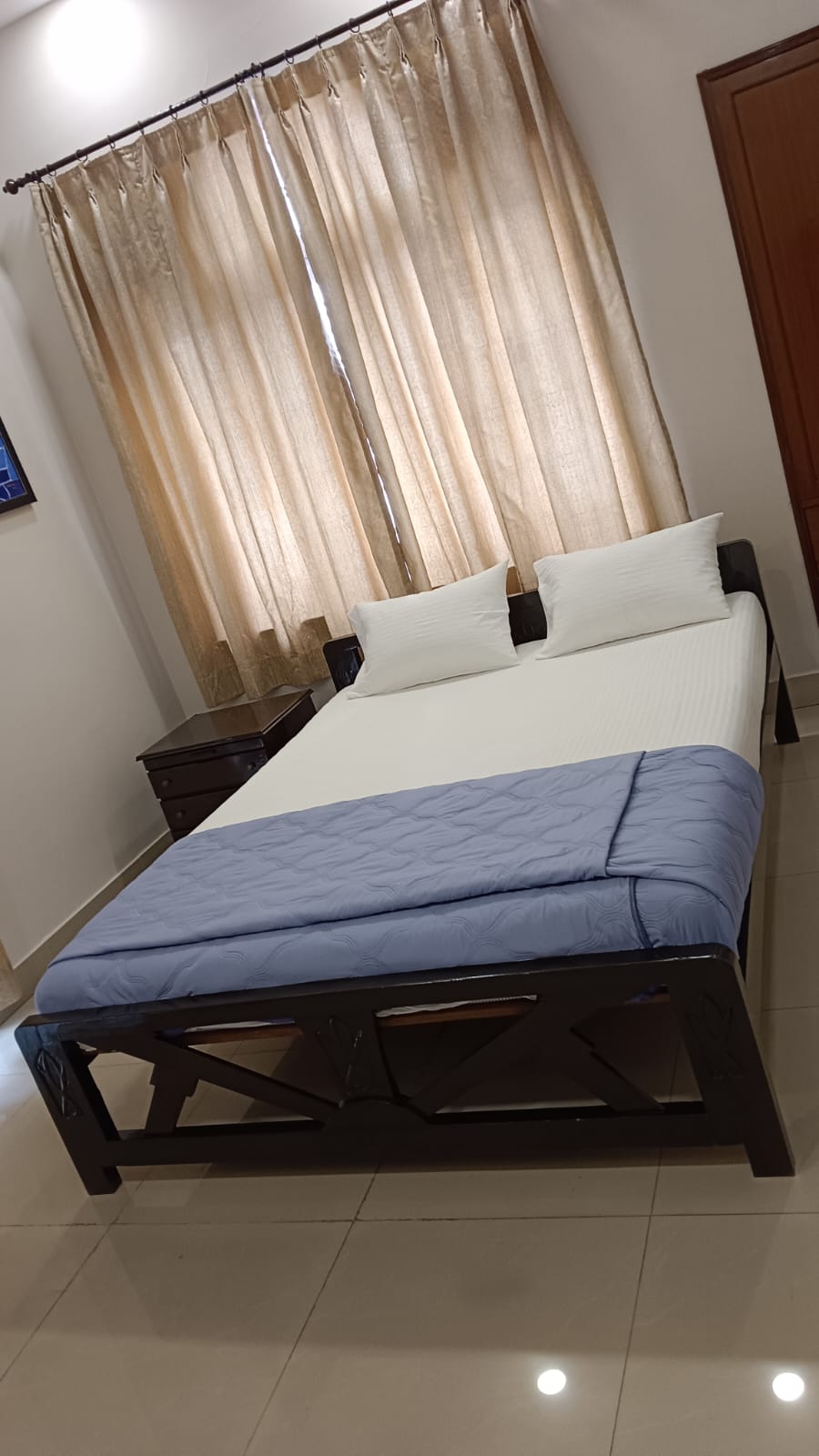 Emcure Guest House- Kolkata - Tap to explore photos