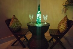 the Bachelor s Den Rohini, Delhi