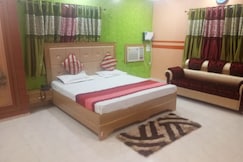 Hotel Golden Palace, Kendraparha