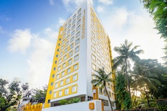 Bloom Hub WEH Andheri, Mumbai