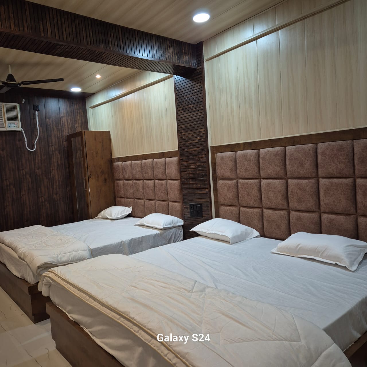 vrinda inn homestay - Tap to explore photos