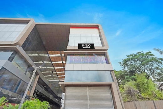 Super Hotel O Ugat Canal Surat Formerly Royal Orbit