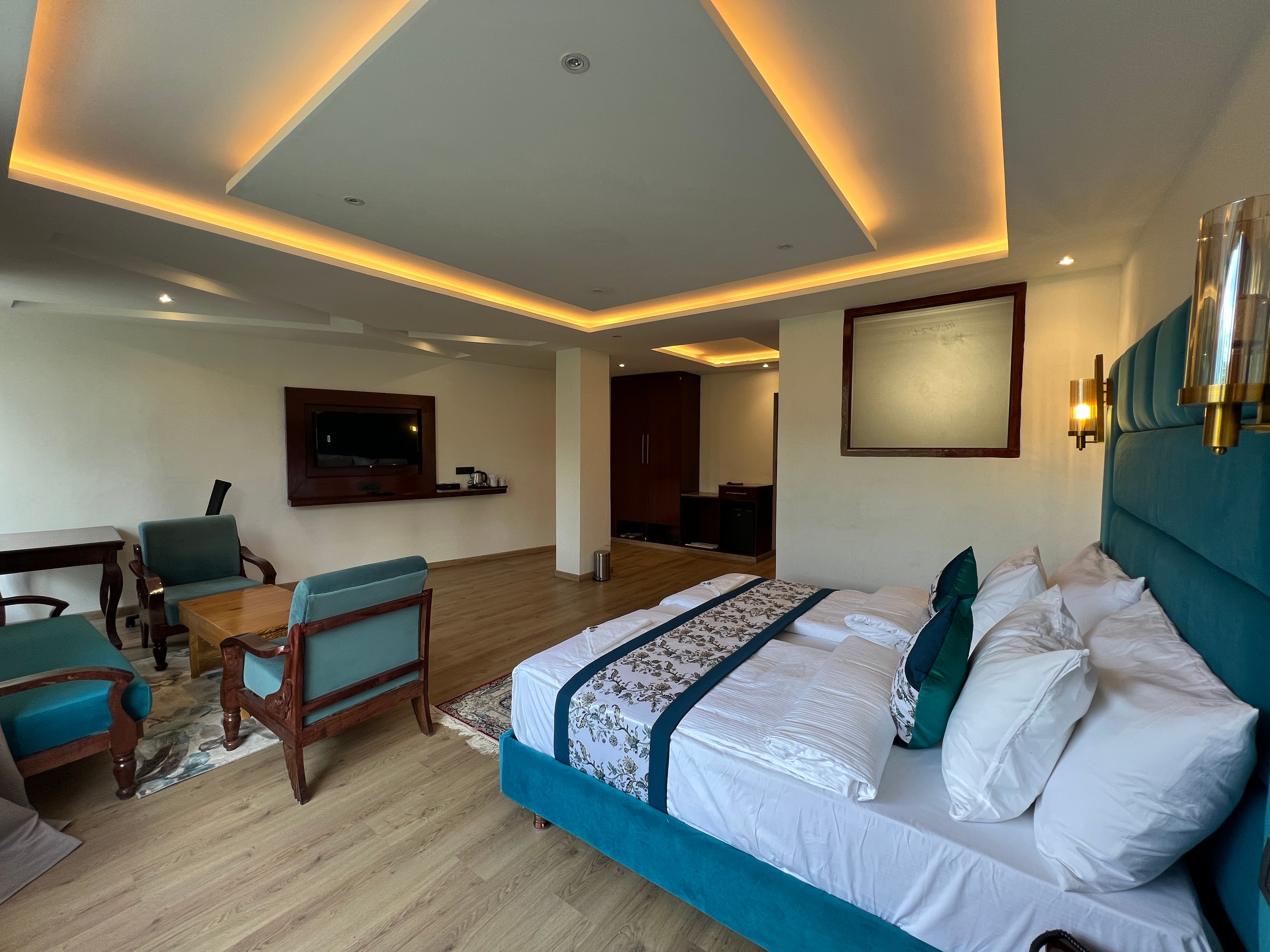 Hotel Maryul Kargil - Tap to explore photos