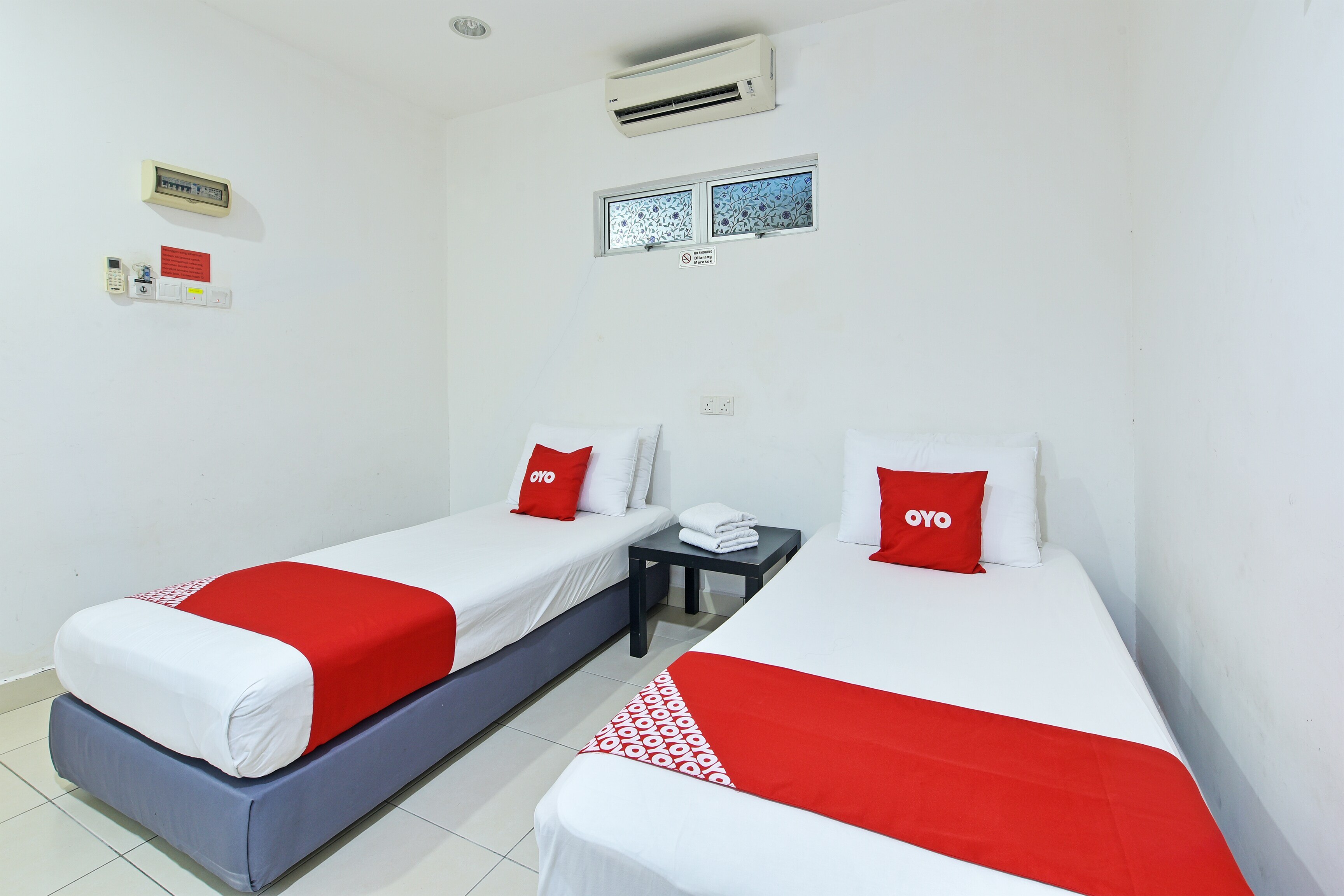 OYO 90879 Eleven Inn - Tap to explore photos
