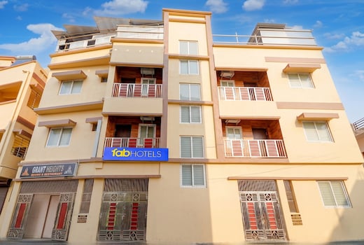 Fabhotel Grant Heights - Nr. Biju Patnaik International Airport