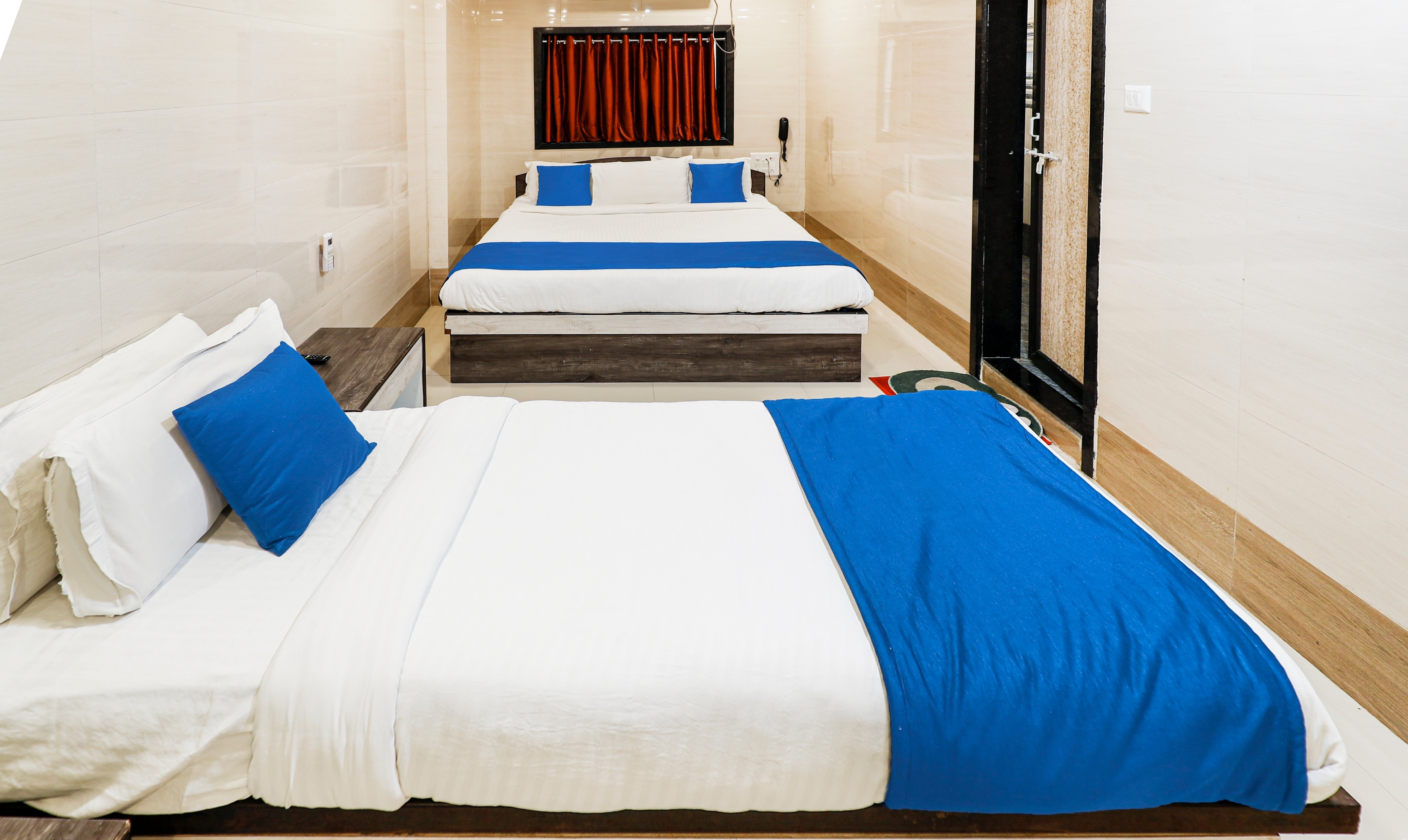 Hotel Suraj Inn - Tap to explore photos