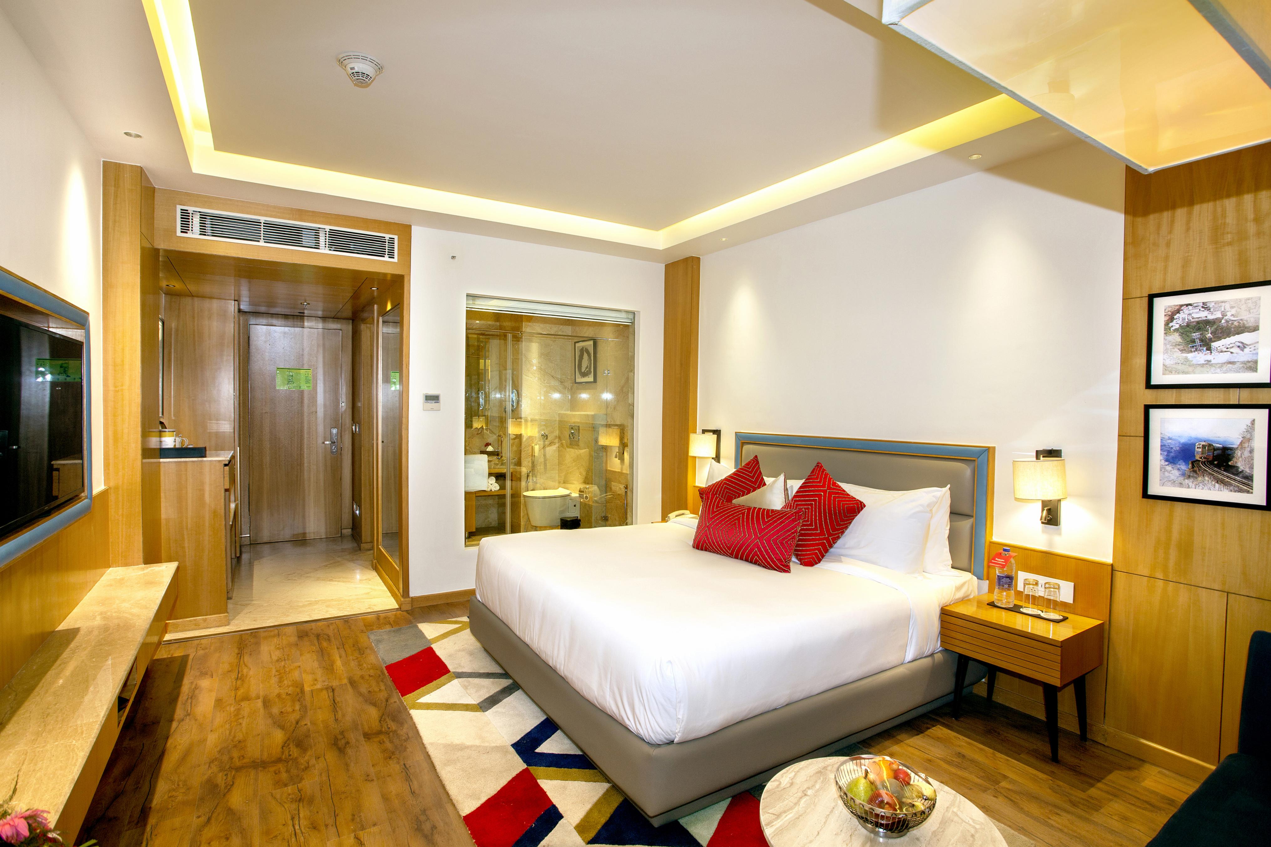 Ramada by Wyndham Katra Station Road - Tap to explore photos