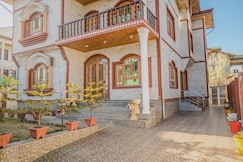 Simba Homestay|5BR| A Home In Kashmir by Homeyhuts, Kupwara