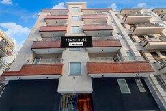 Townhouse Phase 3 DLF Cyber City, Gurgaon