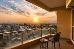 Top Floor Corner Studio Panoramic Mountain View, Alwar