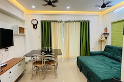 Soorya Madhavam Apartments, Guruvayoor - 200 meters from Temple, Guruvayur