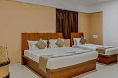 Hotel Grand Heritage, Badami