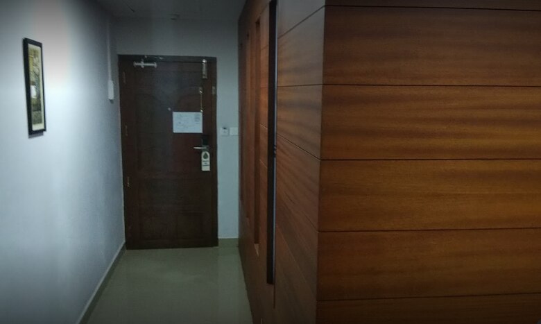 Empire Residency Chenganoor Inr 1157 Off 4 4 5 0 Price