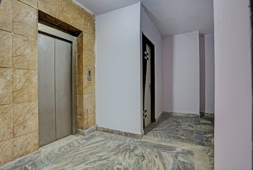 Hotel O Blue Moon Residency