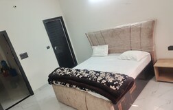 Bedroom 2 (102)