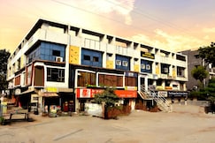 HOTEL DIVYA PALACE, Ahmedabad