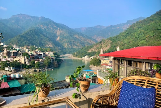 Skyard Hostel Rishikesh (Laxman Jhula)
