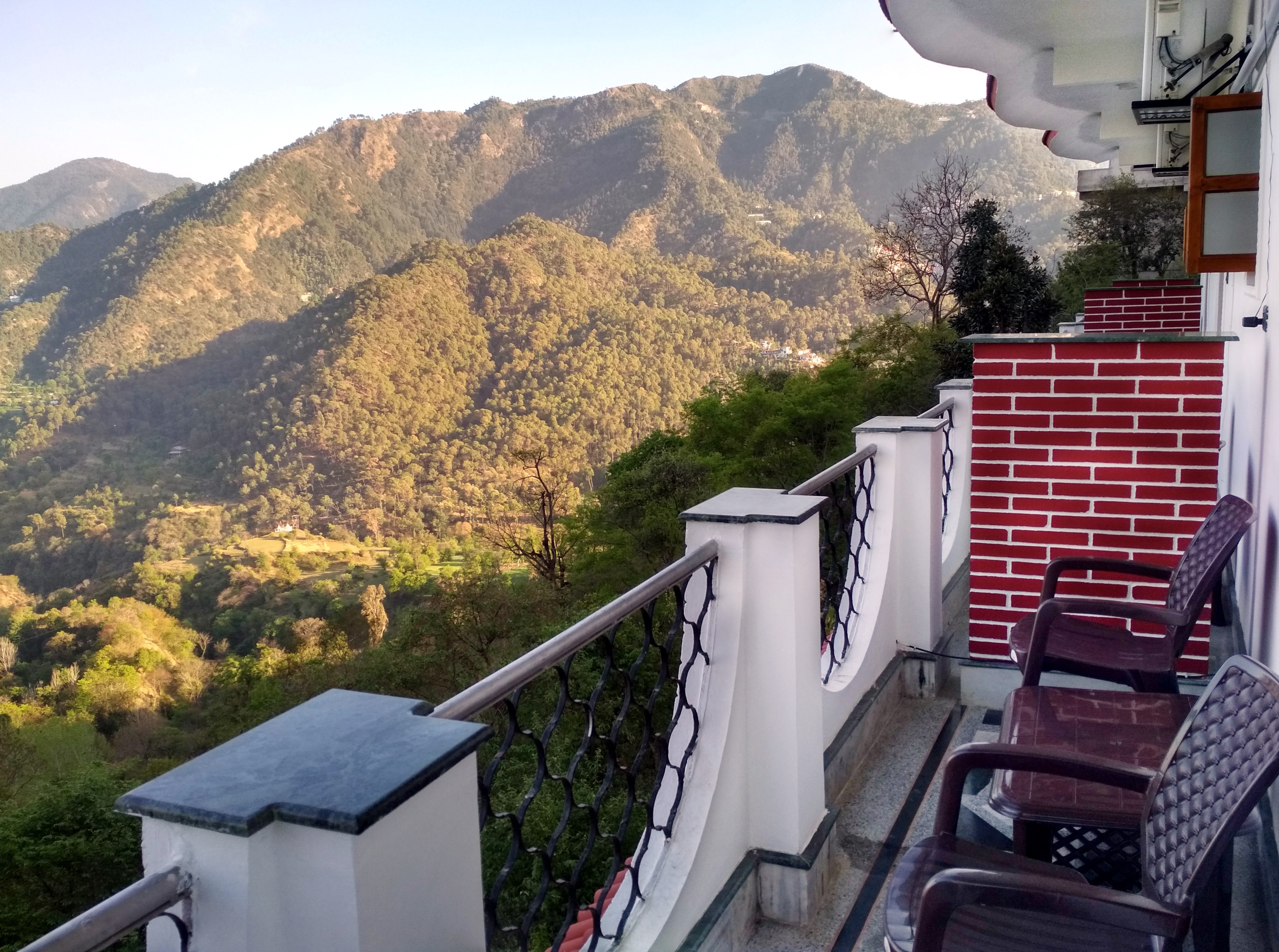 Reviews of Winsum Hill, Solan | Winsum Hill Hotel User Reviews