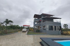 Peaceful Meadows Farm Villa, Nashik