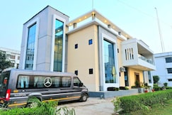 The Hinga Resort & Marriage Lawn, Barabanki, Bara Banki