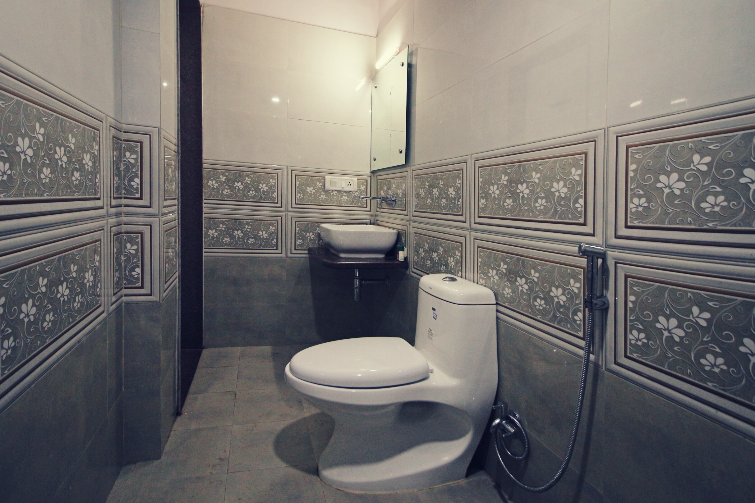 Residency - Elegant Homestay - Tap to explore photos