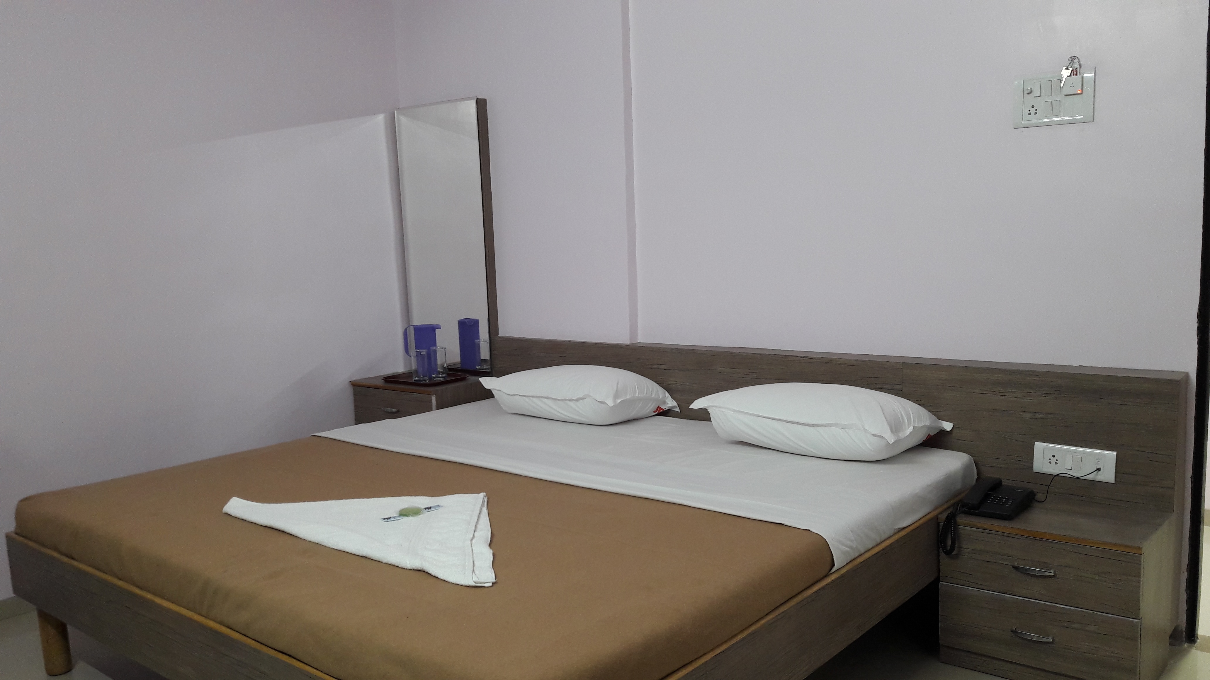 HOTEL ROYAL REGENCY 3