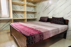 Guru Rayaraa Home Stay, Adoni