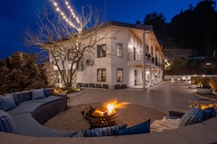 LohonoStays Airyland 6 Bedroom, Mussoorie