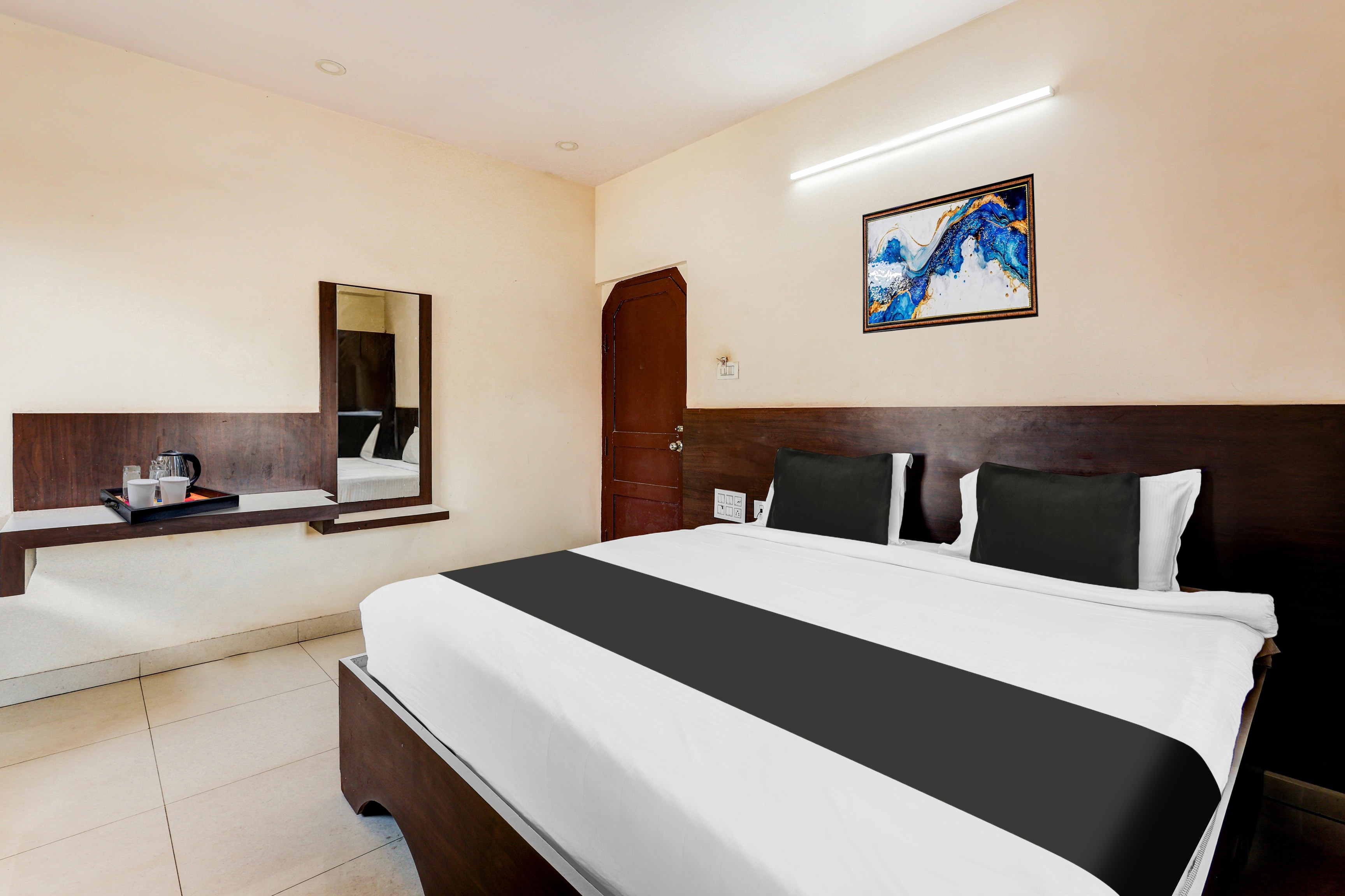 Super Hotel O Suryabagh Near Jagadamba Theater - Tap to explore photos