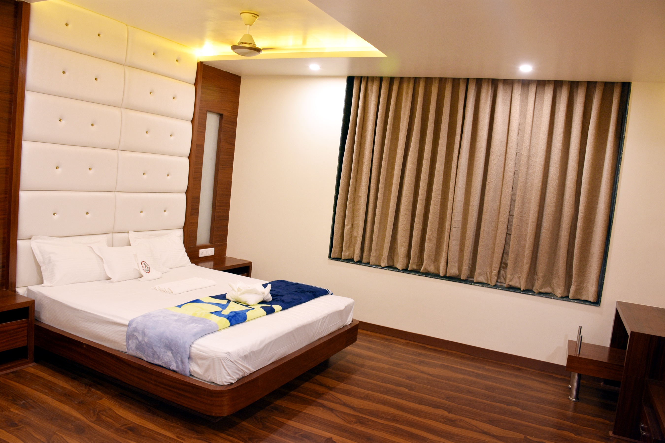 The Hotel Aman Palace 𝗕𝗢𝗢𝗞 Shahdol Hotel 𝘄𝗶𝘁𝗵 ₹𝟬 𝗣𝗔𝗬𝗠𝗘𝗡𝗧