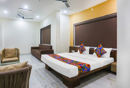 FabHotel Lake Vista - Sirpur lake