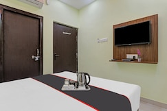 Hotel O Shiva Palace, Unnao