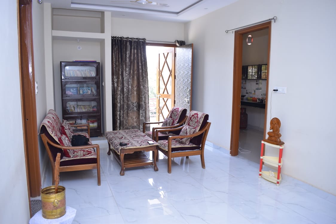 Sagarvanshi Guest House - Tap to explore photos