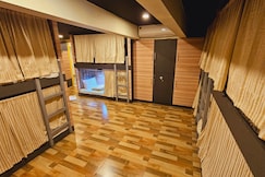 Clock Inn Dormitory, Mumbai