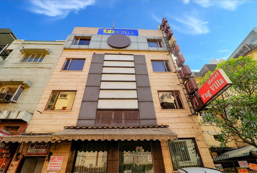 FabExpress Yug Villa Karol Bagh