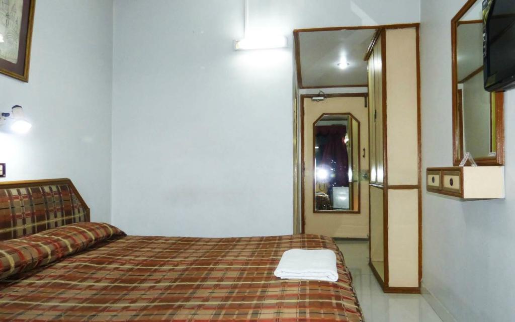Avenue Hotel Kolkata Hotel Free Cancellation Price Address Reviews
