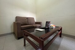 Hotel O Azwa Gh Katingan Near Lapangan Sepak Bola Pegatan Hilir, Kapuas