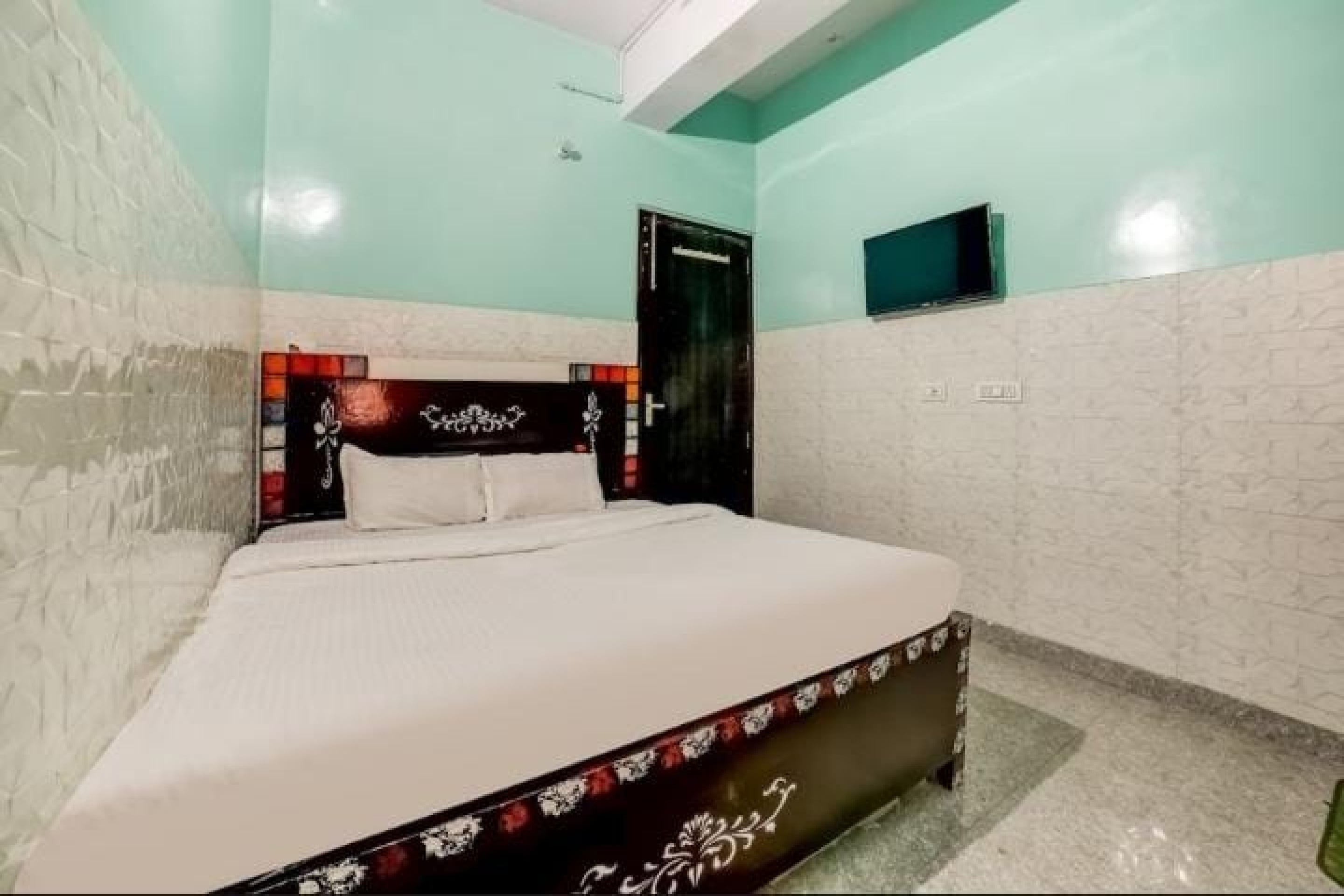 Hotel O Shri Krishna Homestay - Tap to explore photos
